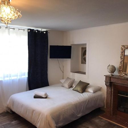 L'Hostellerie De Sevremont Saint-Michel-Mont-Mercure Екстериор снимка