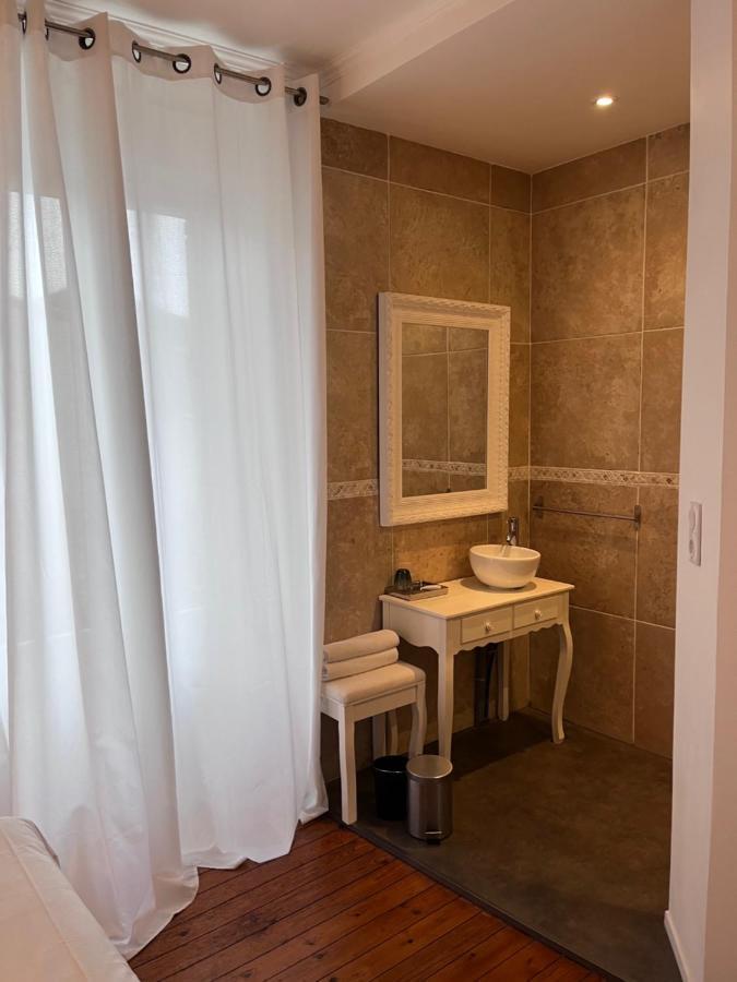L'Hostellerie De Sevremont Saint-Michel-Mont-Mercure Екстериор снимка