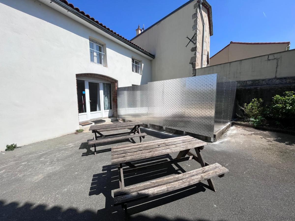 L'Hostellerie De Sevremont Saint-Michel-Mont-Mercure Екстериор снимка