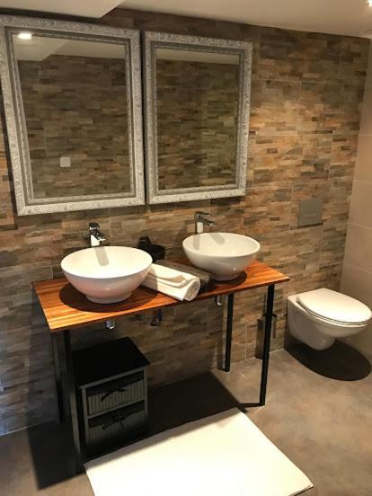 L'Hostellerie De Sevremont Saint-Michel-Mont-Mercure Екстериор снимка