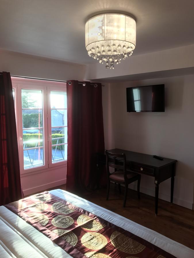 L'Hostellerie De Sevremont Saint-Michel-Mont-Mercure Екстериор снимка