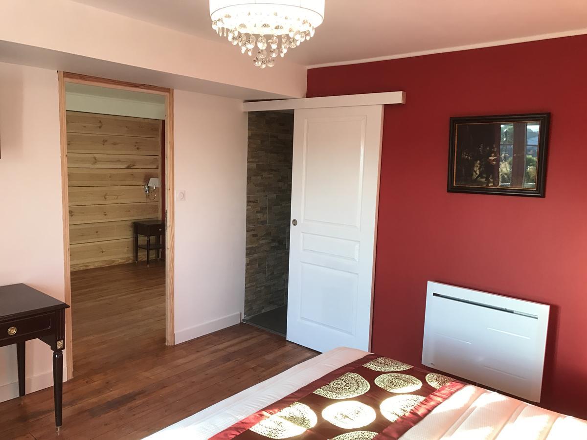 L'Hostellerie De Sevremont Saint-Michel-Mont-Mercure Екстериор снимка