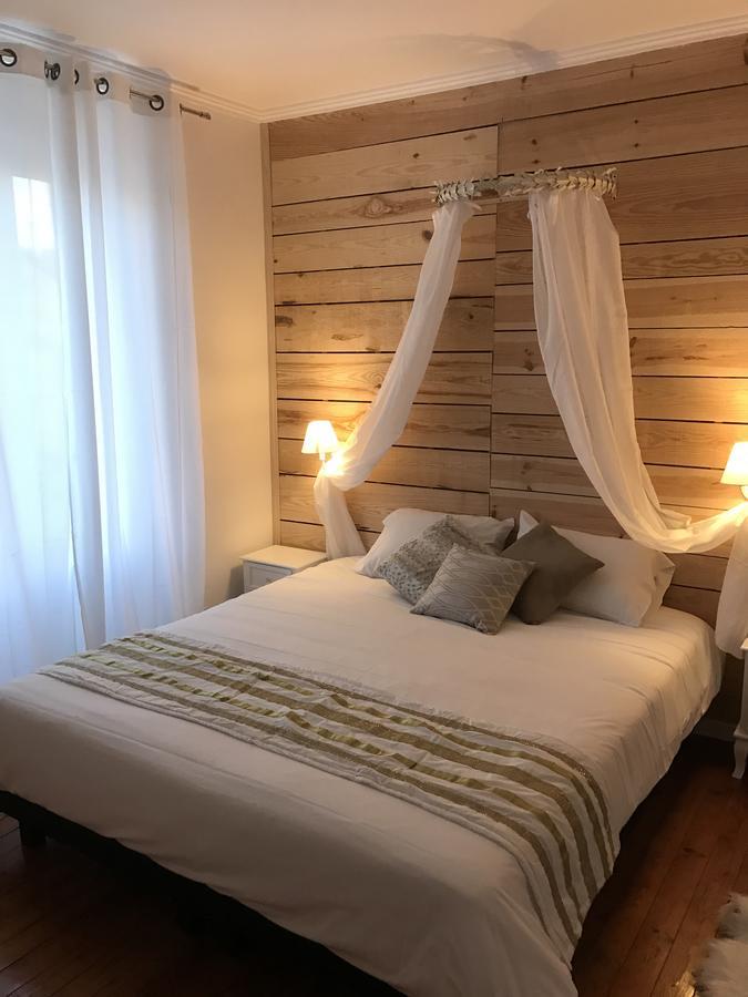 L'Hostellerie De Sevremont Saint-Michel-Mont-Mercure Екстериор снимка