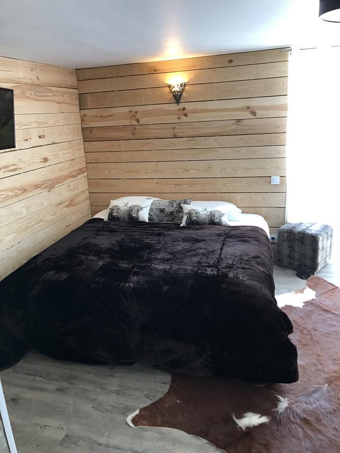 L'Hostellerie De Sevremont Saint-Michel-Mont-Mercure Екстериор снимка