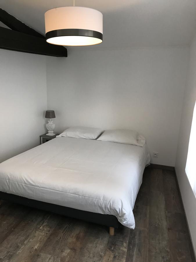 L'Hostellerie De Sevremont Saint-Michel-Mont-Mercure Екстериор снимка